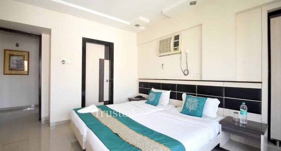 TrustedStay Gurbachan, Mumbai 5